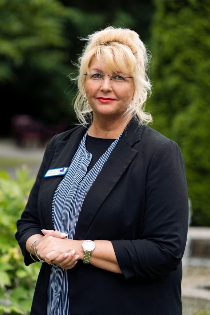 hamburg herbert ruppe haus mzst pflegedienstleitung claudia pilss - Jobs - Mathilde Zimmer Stiftung